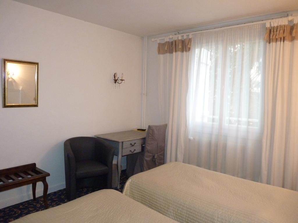 Hotel Victor Hugo Dijon Bagian luar foto