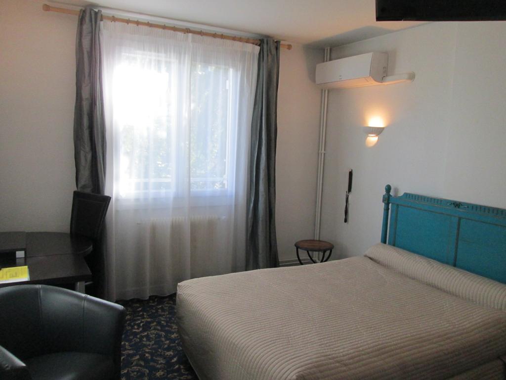 Hotel Victor Hugo Dijon Bagian luar foto