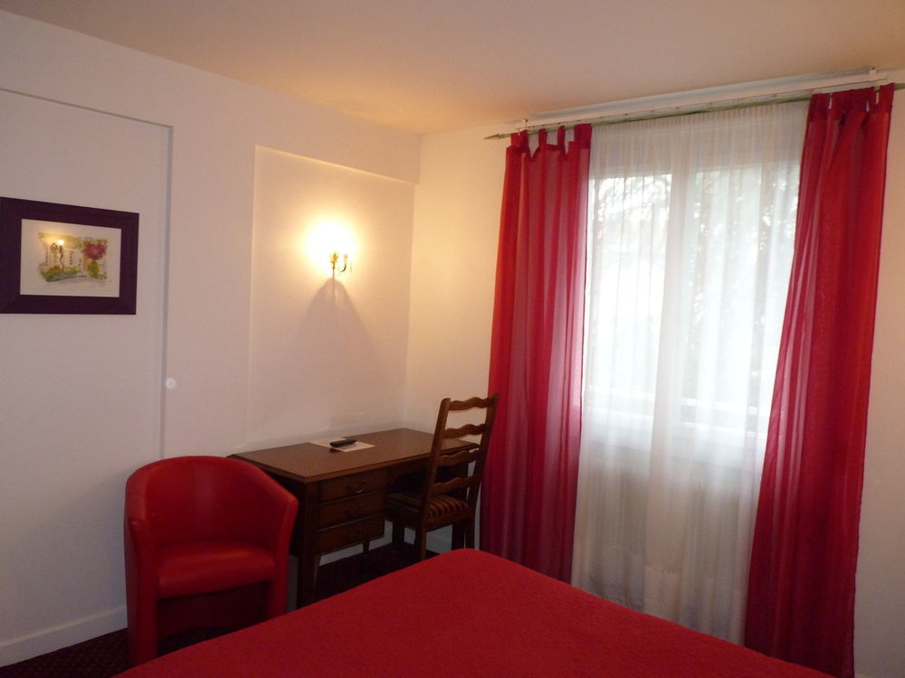 Hotel Victor Hugo Dijon Bagian luar foto