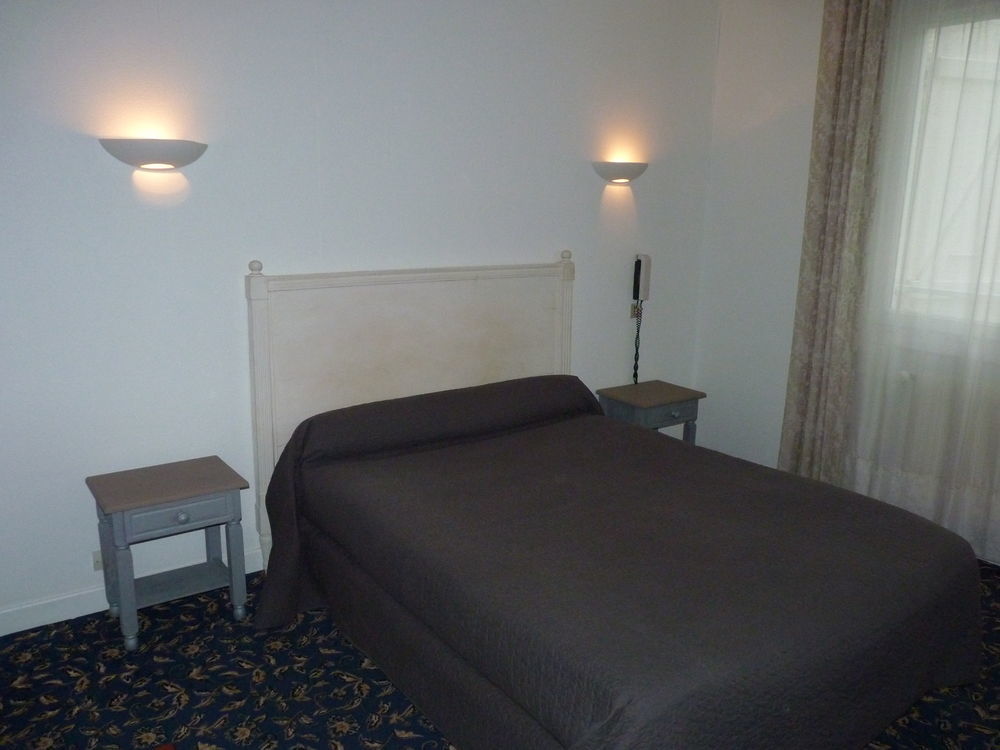 Hotel Victor Hugo Dijon Bagian luar foto