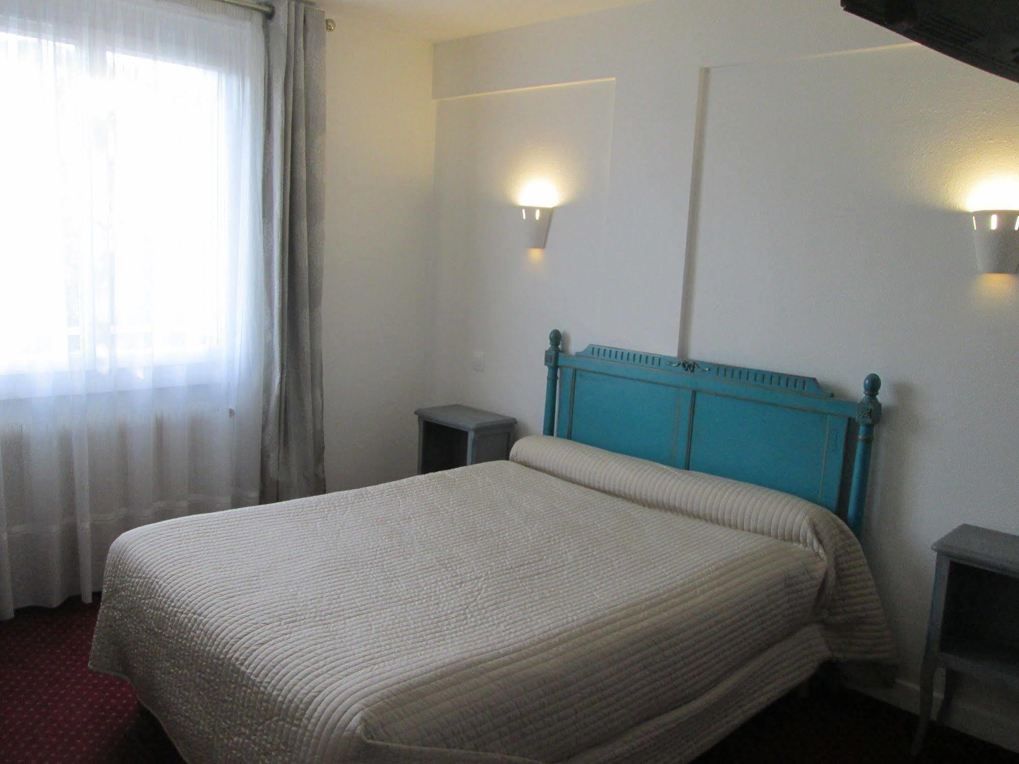Hotel Victor Hugo Dijon Bagian luar foto